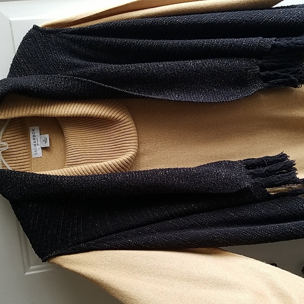 Avenue, Black Chunkie Cardigan with gold Thread shimmers, sweater, Sz 14/16 - Picture 2 of 11